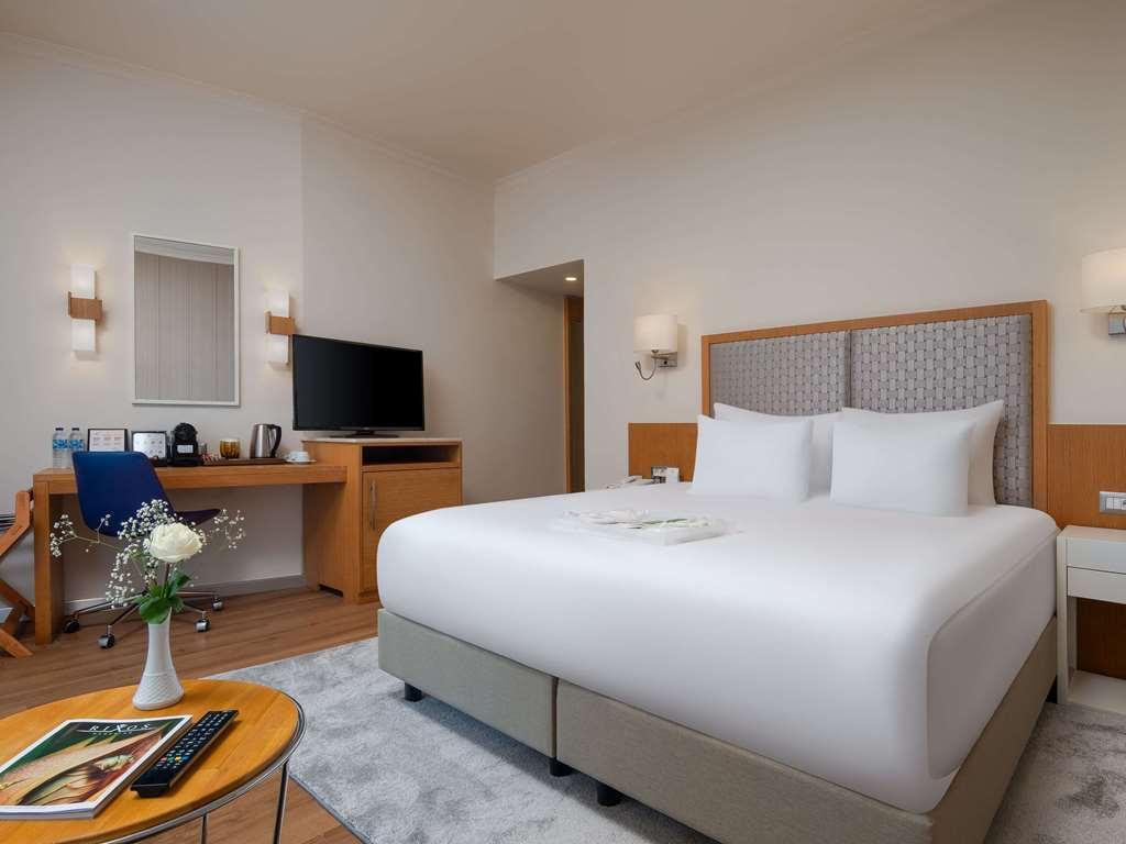 Otel Rixos Park - The Land Of Legends Access